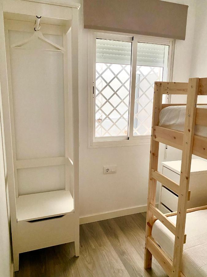 Nuevo Apartamento Conil WIFI y AIRE AC SOLO PAREJAS O FAMILIAS Conil De La Frontera Exterior foto